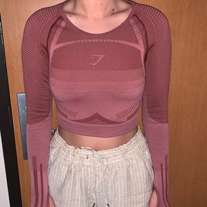 Long sleeve crop